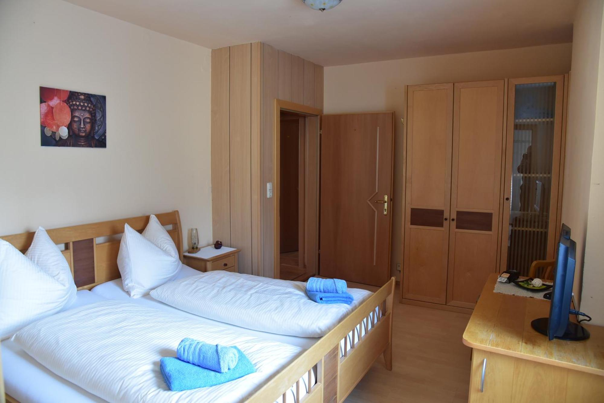 Stiftsgasthof Hochburg Ngoại thất bức ảnh