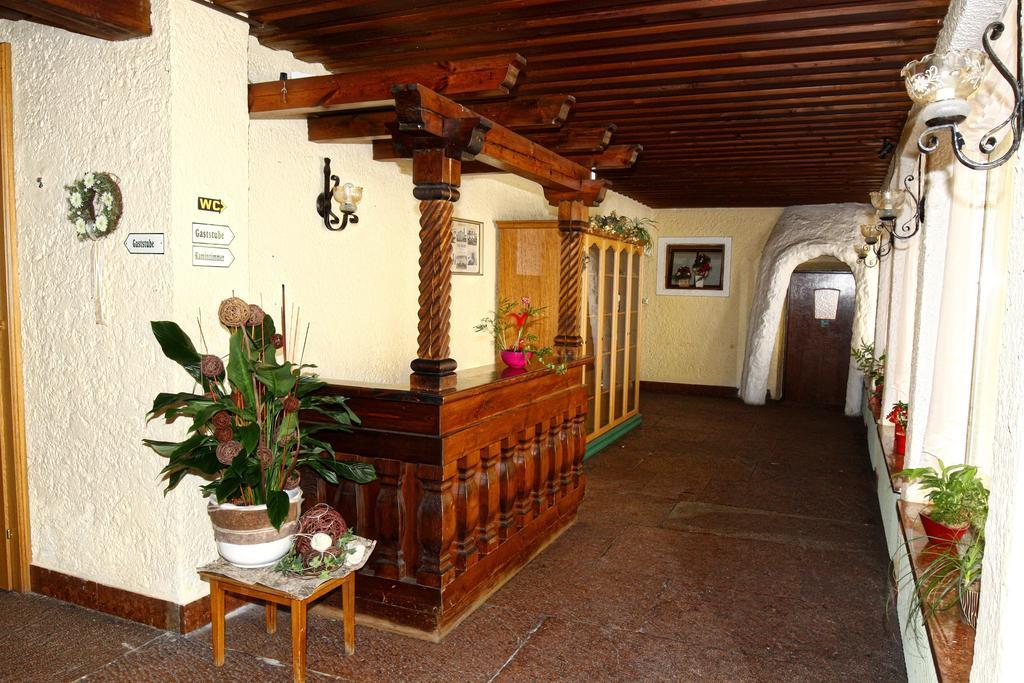 Stiftsgasthof Hochburg Ngoại thất bức ảnh